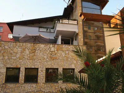 The Hotel Rom