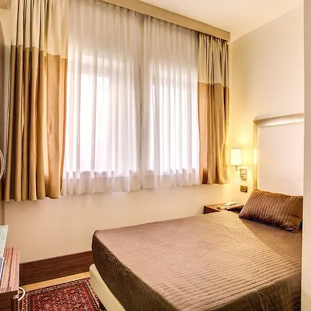 The 3* Roma