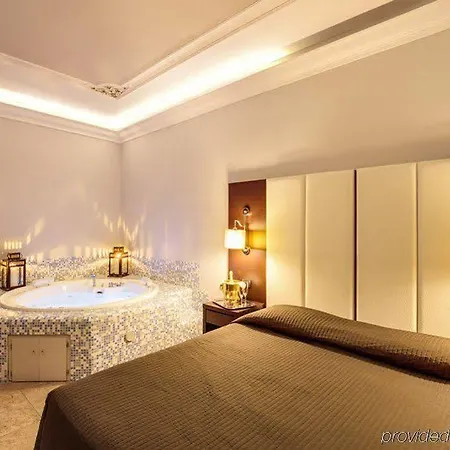 Hotel The