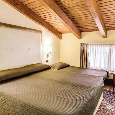 The Hotel 3*
