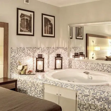 The Hotel 3*