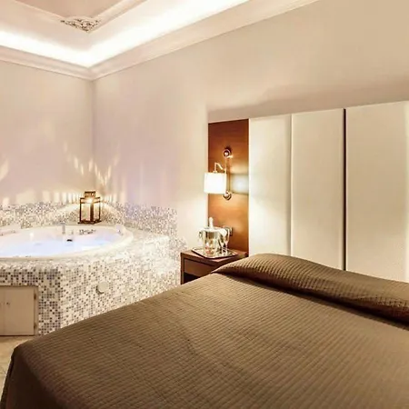 The Hotel 3*