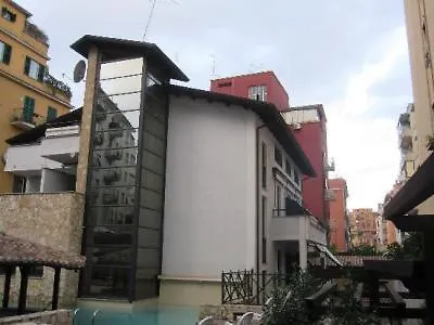斯顿德酒店 3*